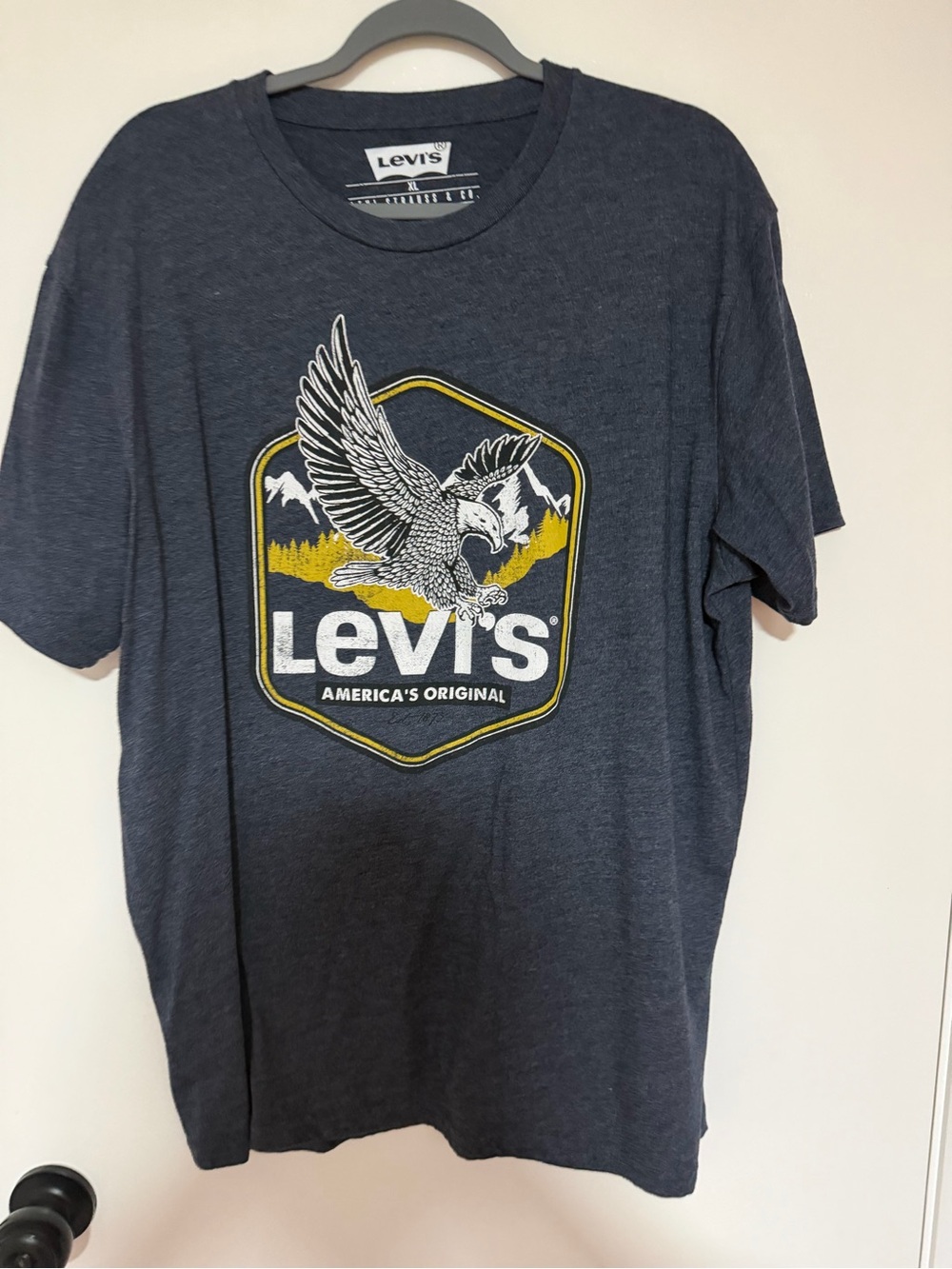 Levi's Navy Short-Sleeve Graphic Eagle Tee with Yellow Accent